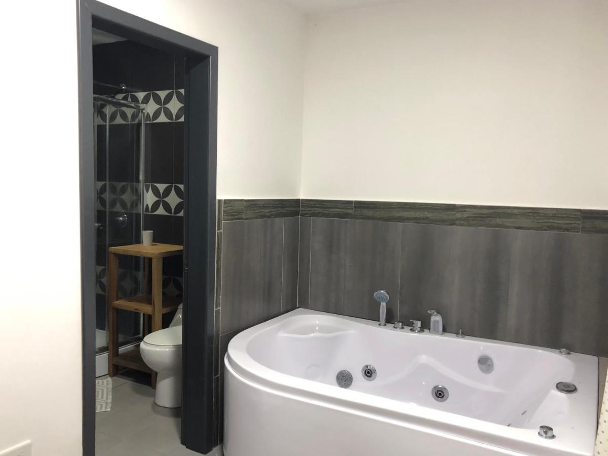 Elegante Apartamento Con Vistas Al Volcan Tungurahua 巴尼奥斯 外观 照片